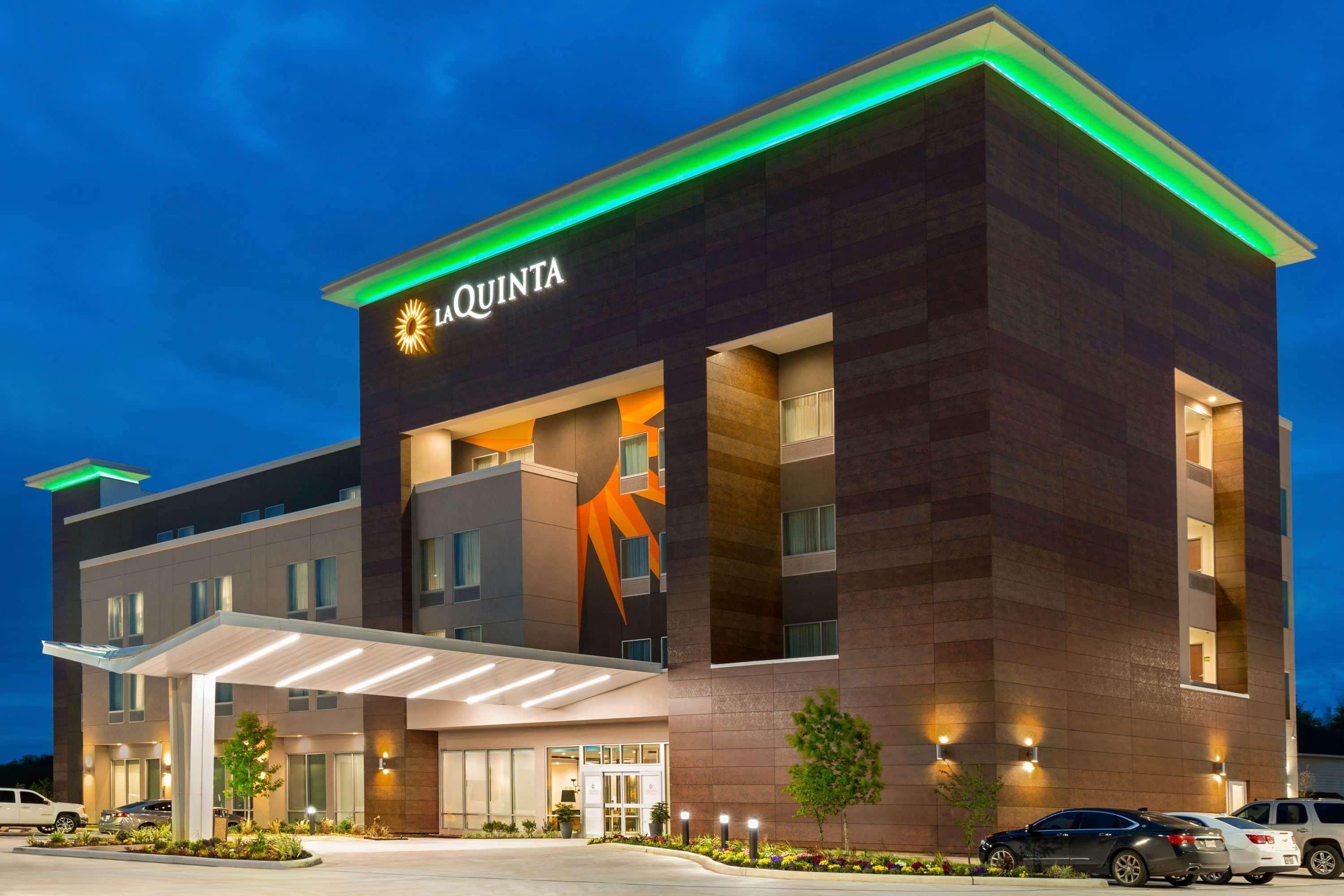 La Quinta By Wyndham Richmond-Sugarland Hotel Exterior photo