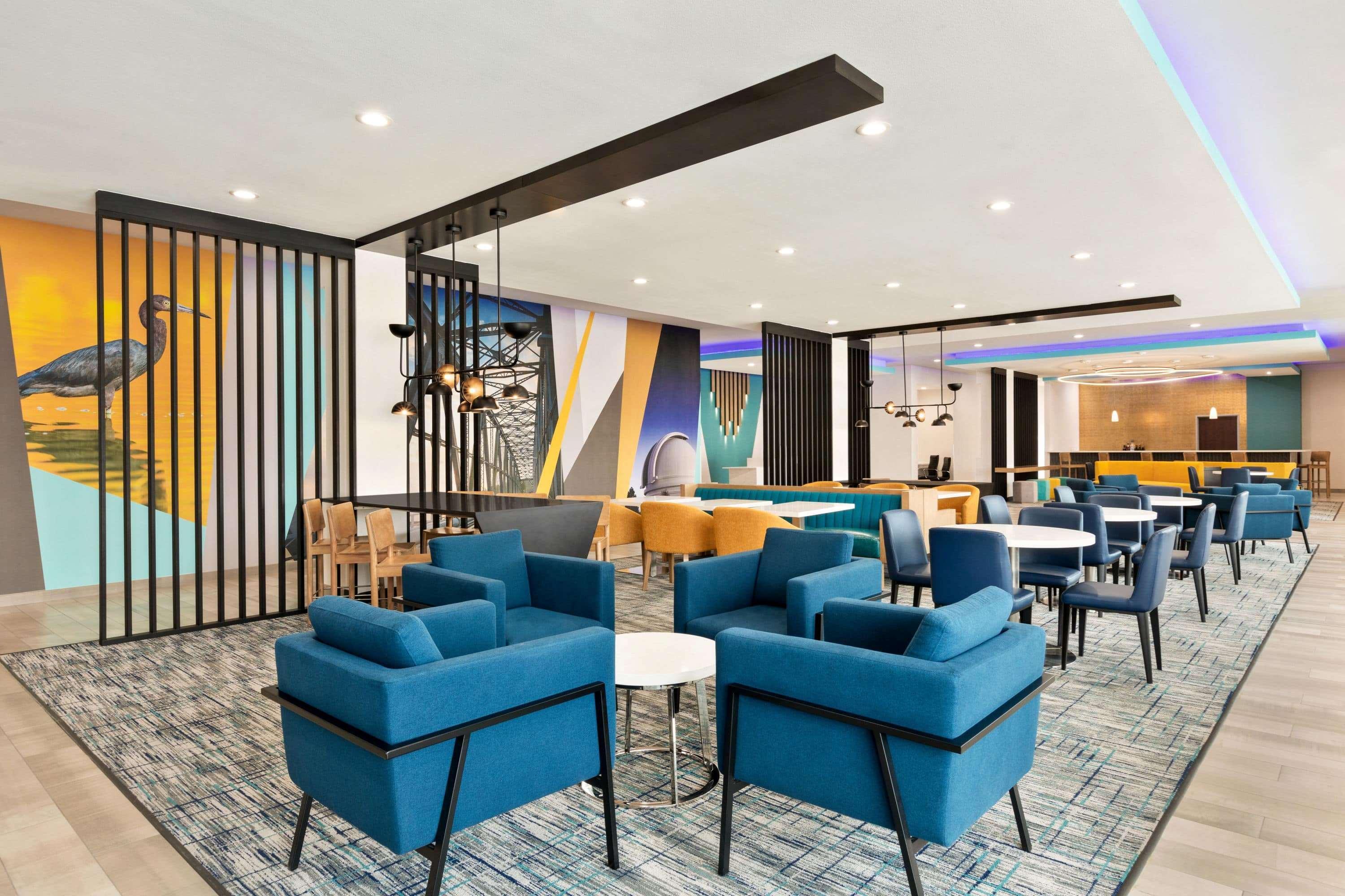 La Quinta By Wyndham Richmond-Sugarland Hotel Exterior photo